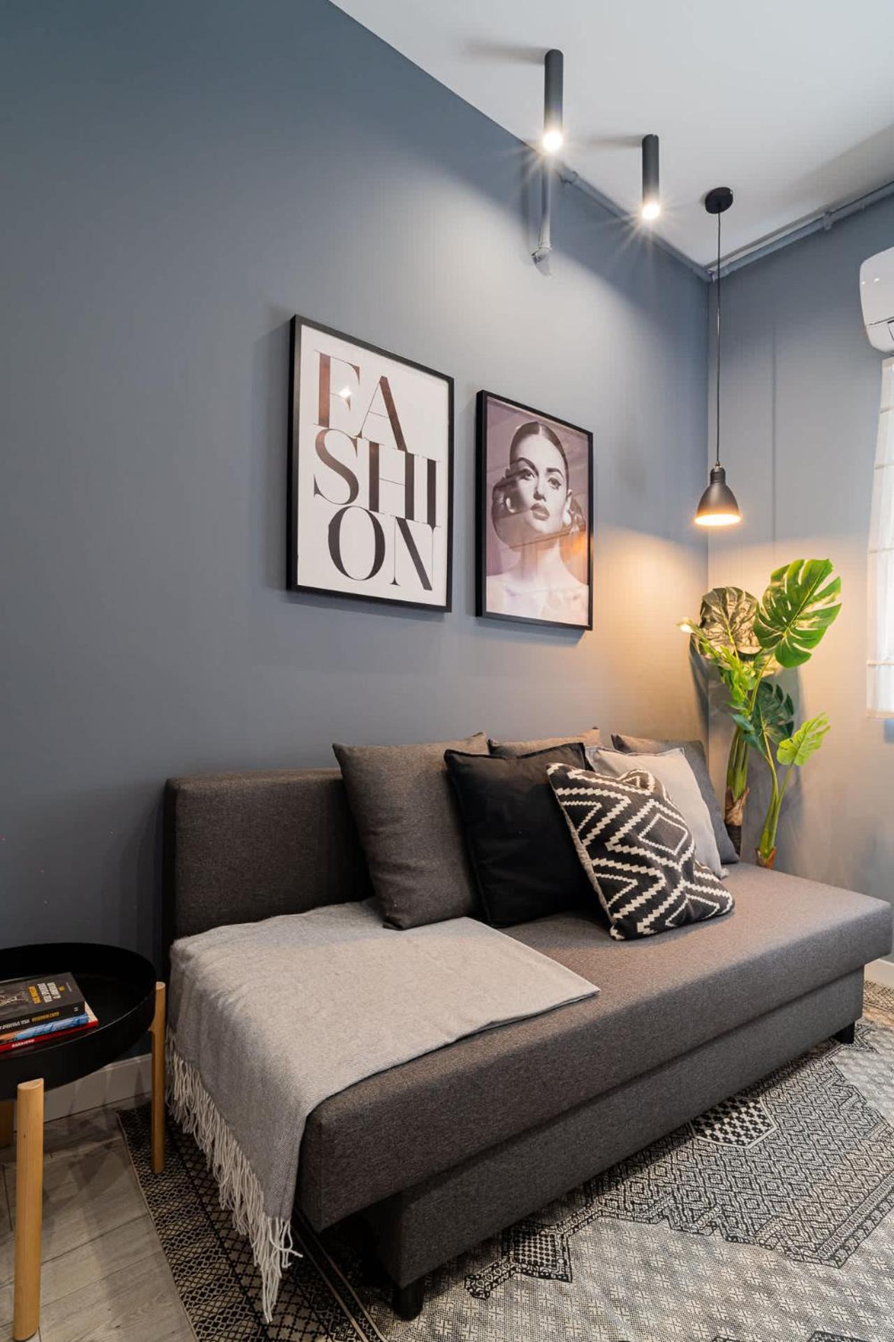Chic Black & White 2Br Retreat On Dambovitei Букурещ Екстериор снимка